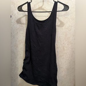 Women’s black maternity tank top size M